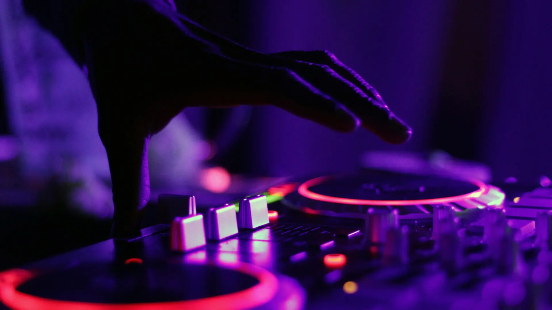 DJ Performance